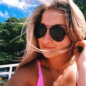 Meet your Posher, Gabriella